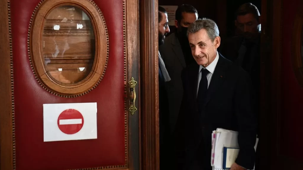 International : Nicolas Sarkozy privé de la Légion d’honneur après sa condamnation