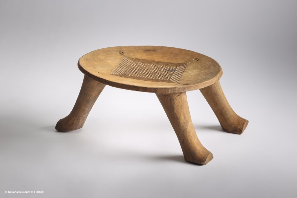 Tabouret royal cérémoniel. : La Finlande restitue le Kataklè au Bénin le 13 mai (ministère tourisme)