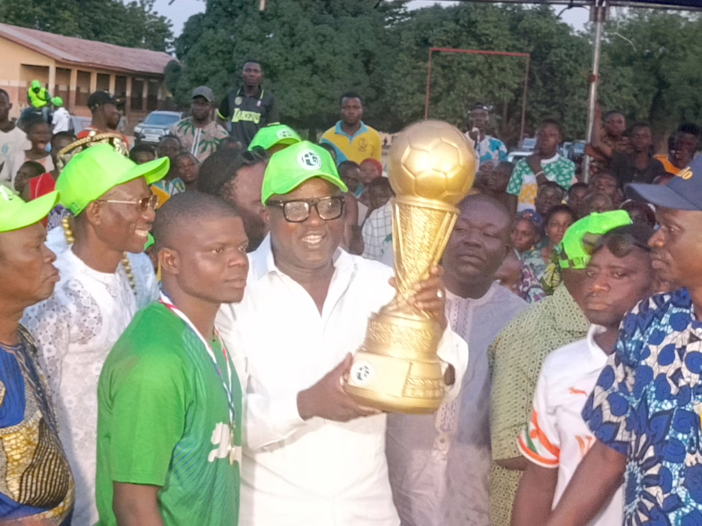 Finale du tournoi de football à Glazoué : Gomé vainqueur après 5 tirs au but contre 4 pour Thio