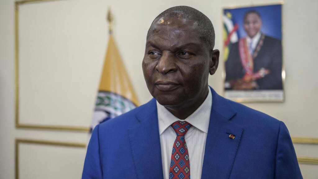 Élections générales en Centrafrique : Le président ouvre le bal du dépôt des candidatures