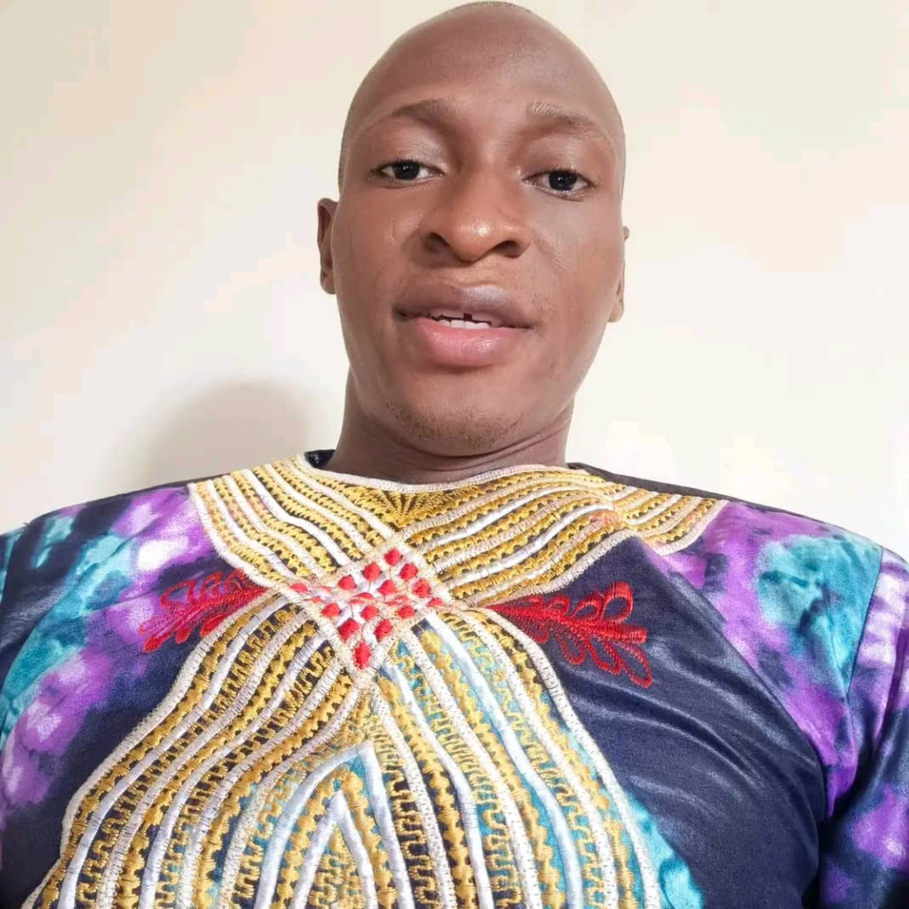 Bénin : Qui est Moïse Mahouchi ? Ce fils du Couffo qui illumine l&rsquo;avenir par la sagesse et l&rsquo;amour