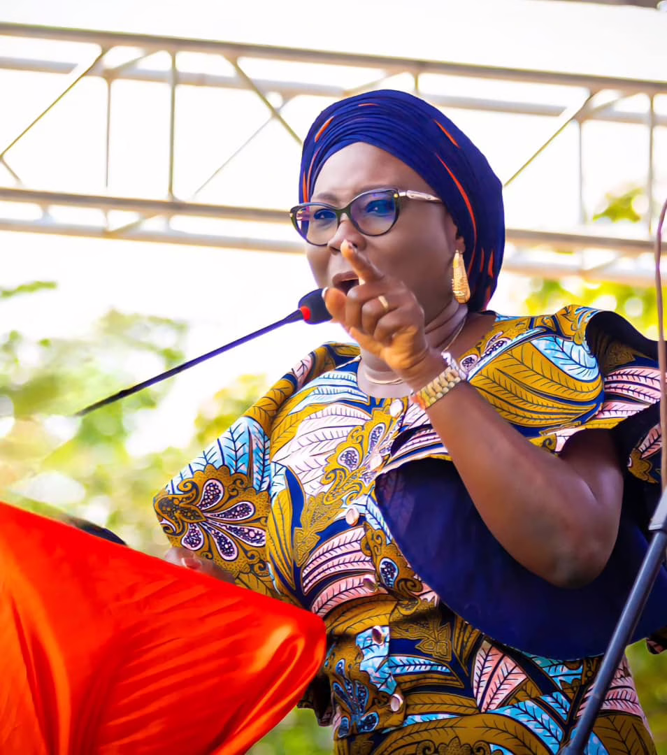 Chronique de madame Christhelle Houndonougbo Alioza : La protection : cette force invisible qui nous maintient debout !