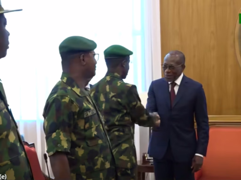 Tentative de putsch au Bénin : Talon reçoit des militaires nigérians à la Marina
