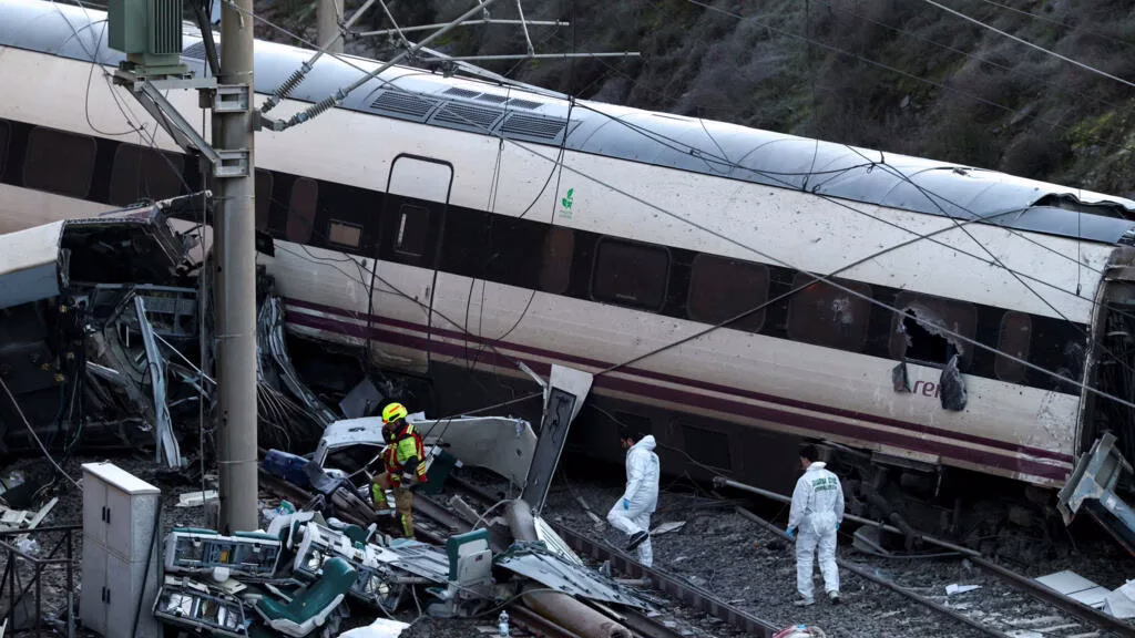 Drame ferroviaire en Espagne : Plus de 39 personnes tuées, une centaine de blessés