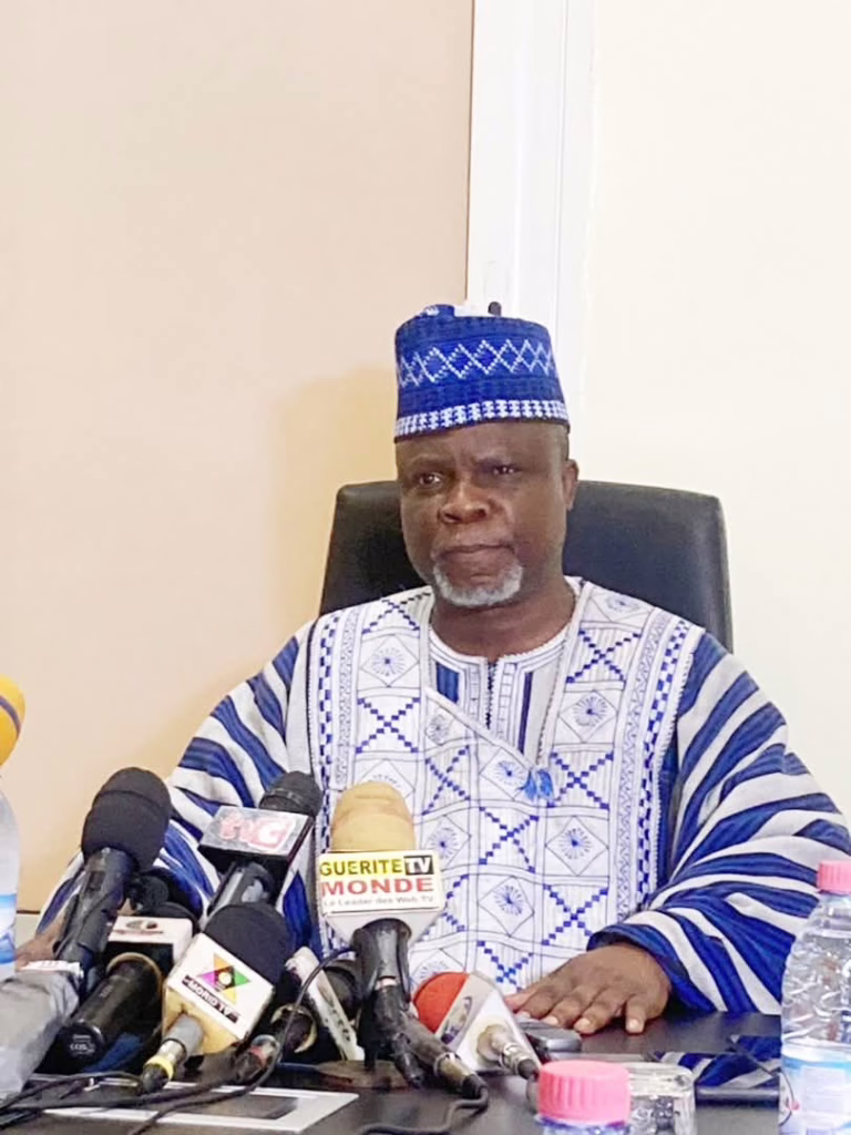 Violation du devoir de réserve et expression politique sans mandat : Le BR frappe fort et met Bertin Koovi sous procédure