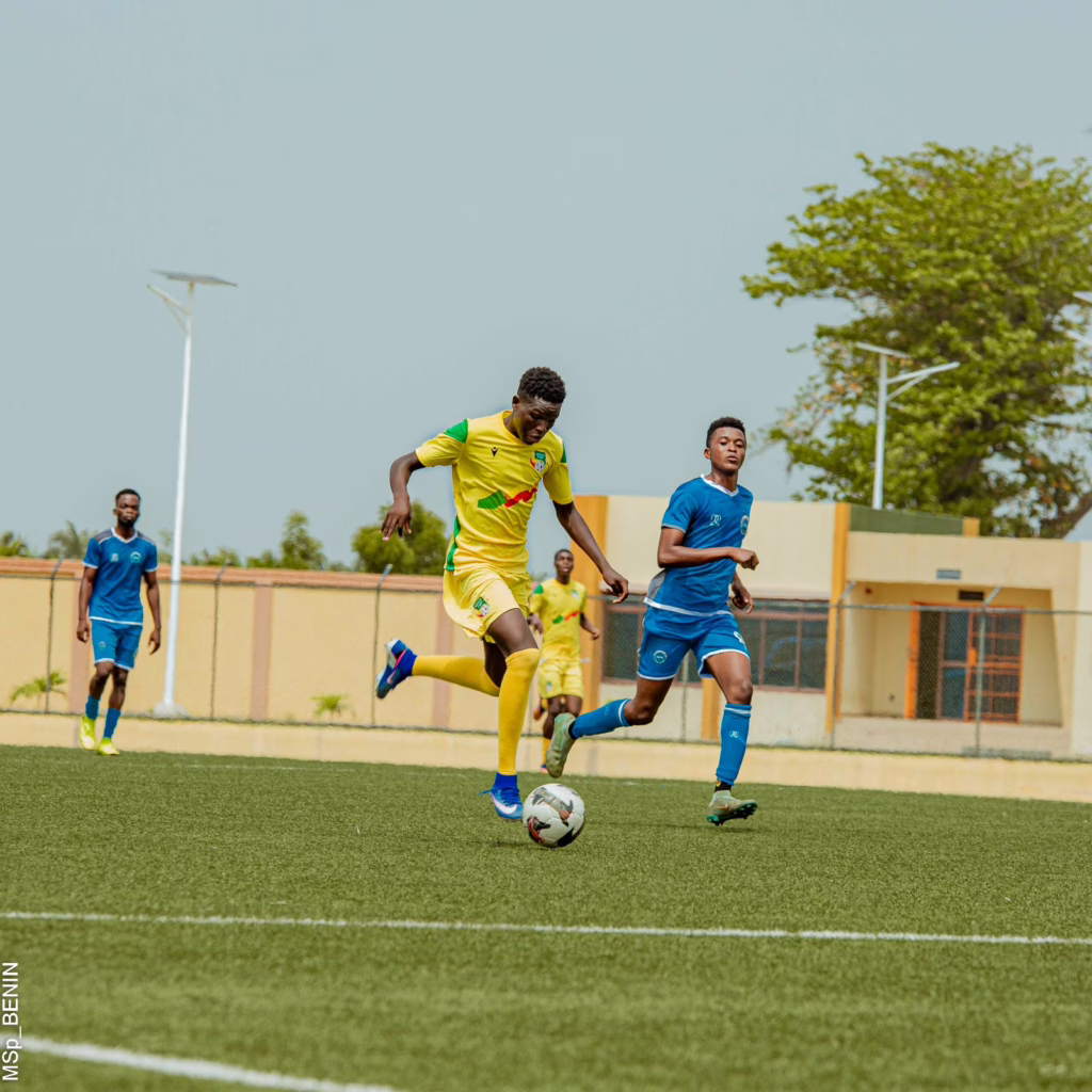 Guépards U 15 dominent Arena