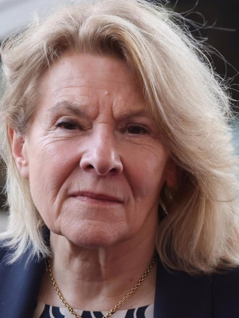 Remaniement ministériel en France : Catherine Pégard nommée ministre de la Culture