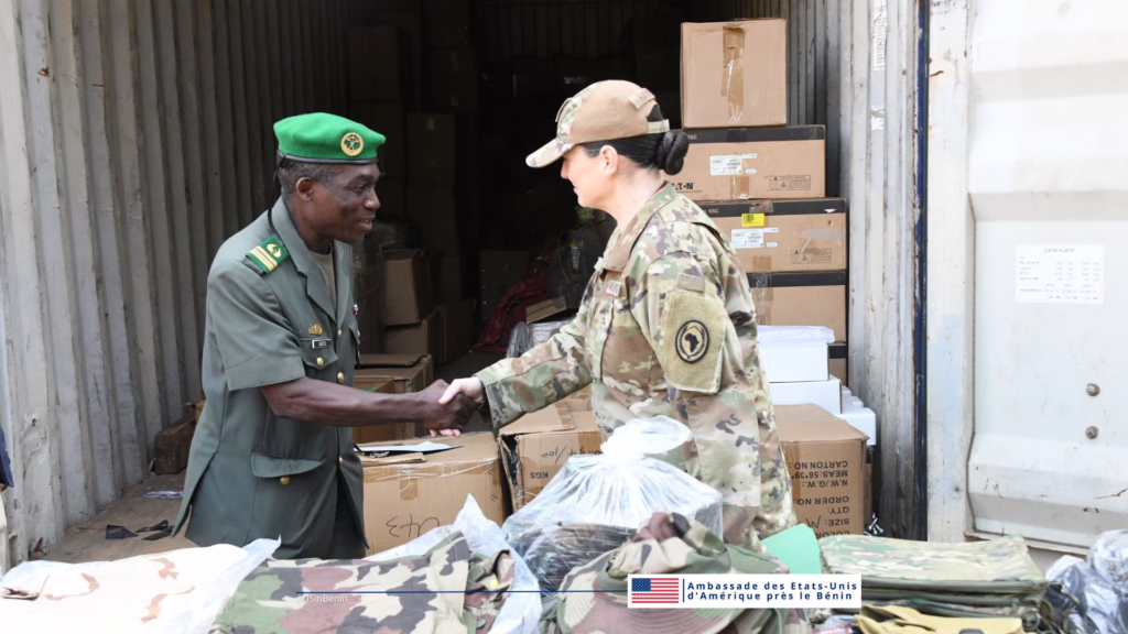Coopération militaire : Les États-Unis offrent un appui sécuritaire de 350.000 dollars au Bénin