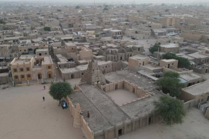 Mali : Tombouctou privée d’électricité et d’eau, pénurie de carburant, le litre se vend à 2 500 voire 3.000 FCFA