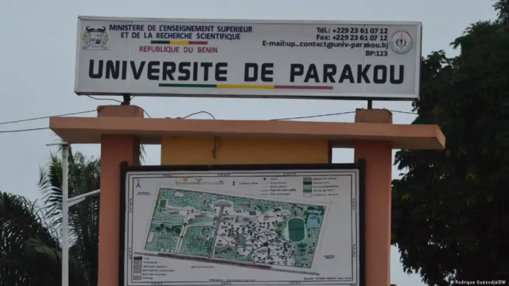 Université de Parakou /FASEG 1ère année de licence : Plusieurs étudiantes victimes de malaise en plein cours 