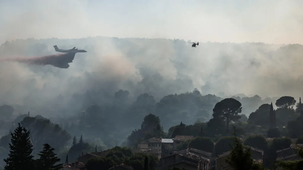 Incendies en France : Emmanuel Macron demande l&rsquo;activation du mécanisme de protection civile de l&rsquo;UE