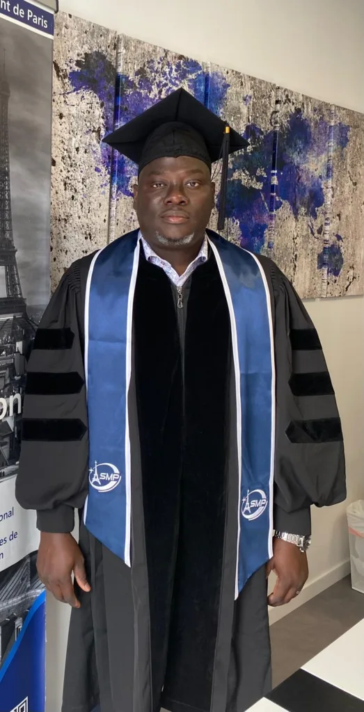 Soutenance de thèse à Paris en France : Neil Abed Négo B. Dossou décroche son doctorat avec la mention « Très honorable…»