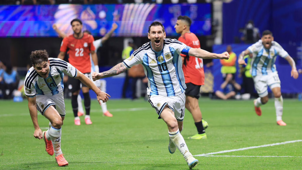 Coupe du monde 2026 : L&rsquo;Argentine de Messi renverse l&rsquo;Égypte et rejoint les quarts de finale