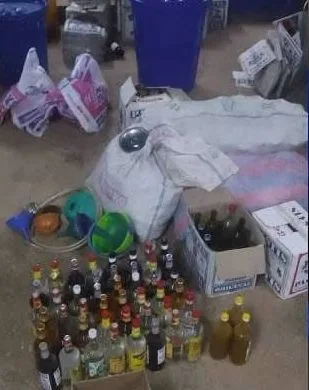 Parakou : Une dame qui transformait l’eau du robinet en « Whisky de luxe » arrêtée
