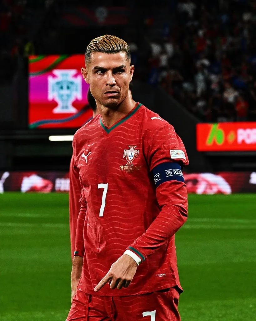 Sélection portugaise de football : Cristiano Ronaldo s&rsquo;excuse et ouvre la porte à un retour en sélection portugaise
